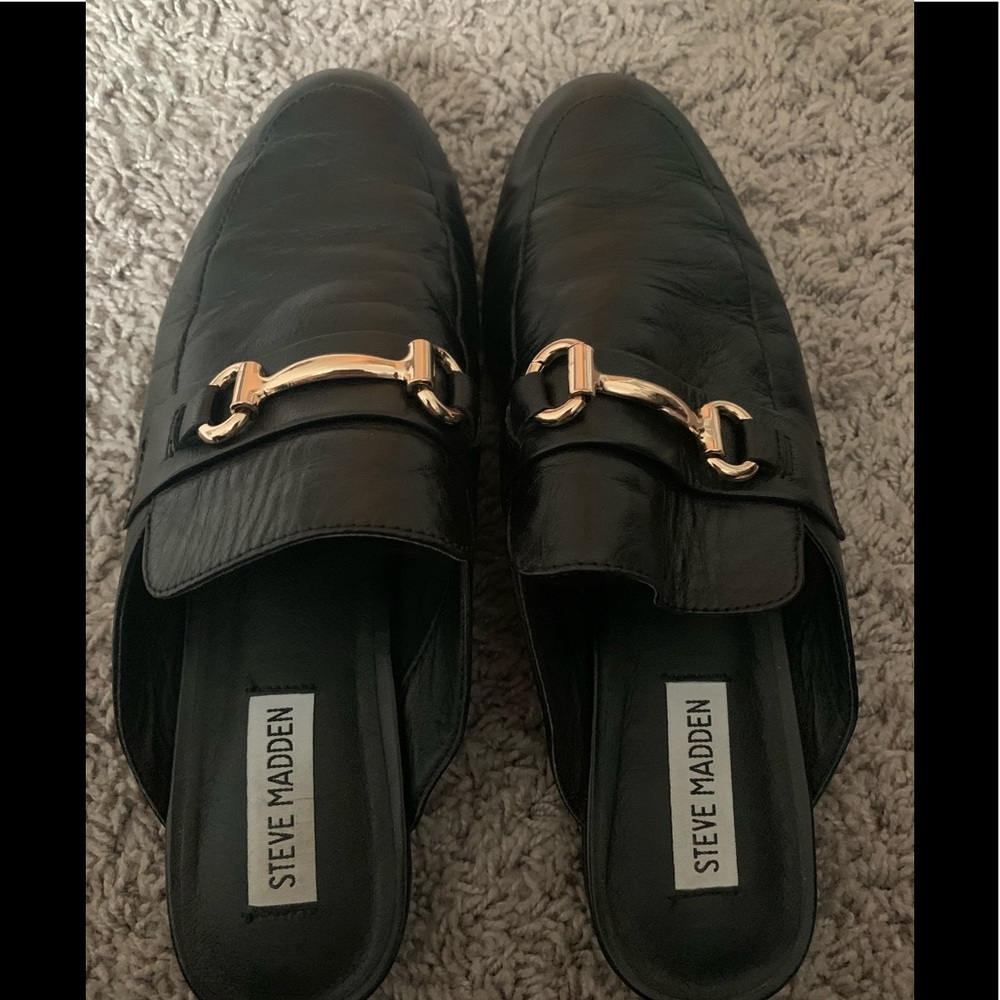 Steve Madden Black Loafers - size 8